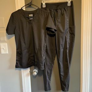 WonderWink Pro scrub set - black